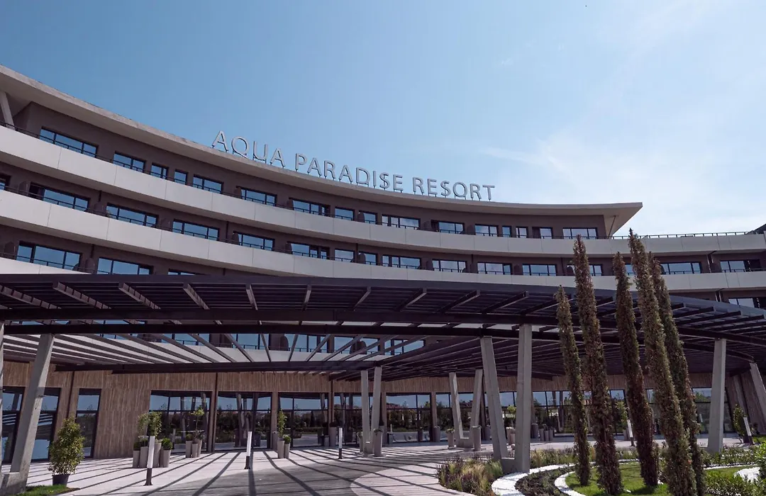 Aqua Paradise Resort & Aqua Park-1